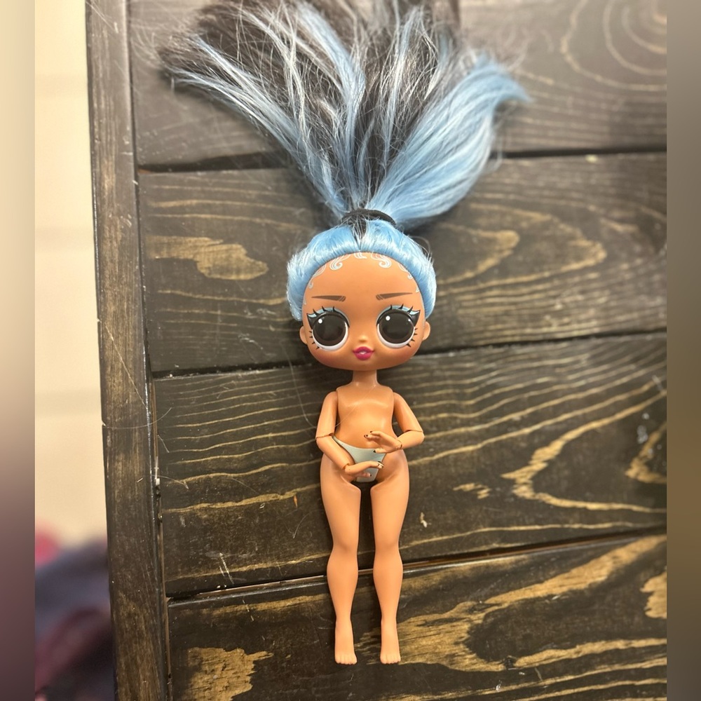 LOL Surprise Series 1 Omg Tweens FRESHEST Doll Blue Black Hair 7”